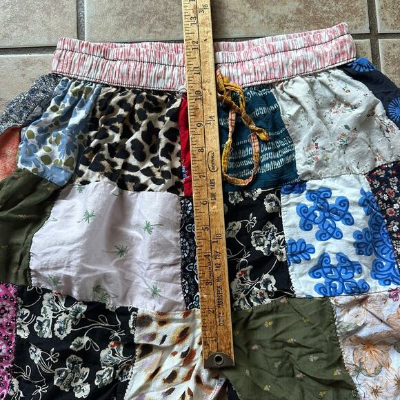 Made In India Patch Work Elastic Waist Shorts Boho Artsy Colorful Pockets - Picture 4 of 9